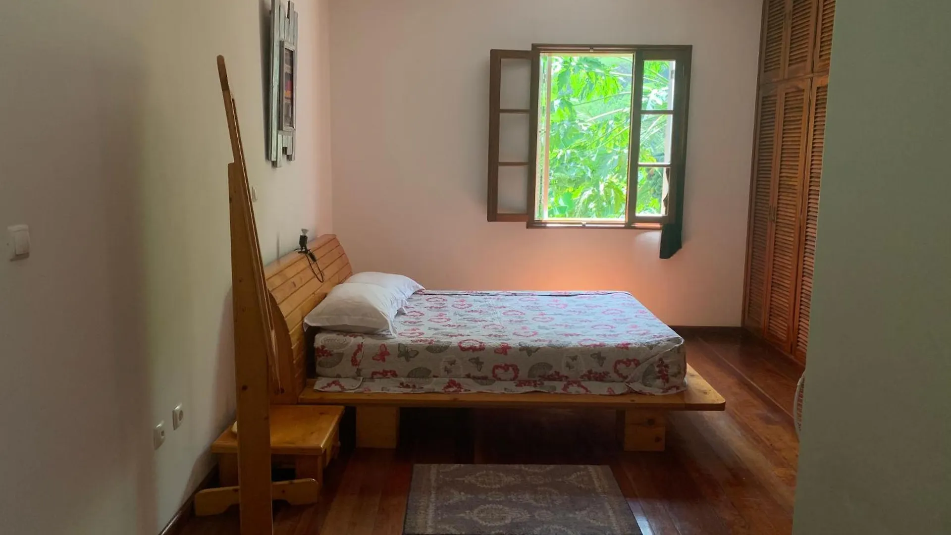 Wahnon Guesthouse Paul 2*,